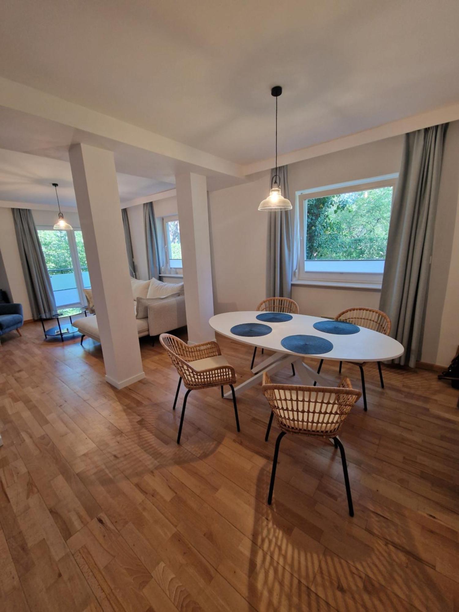 Apartament Verona ユラタ エクステリア 写真